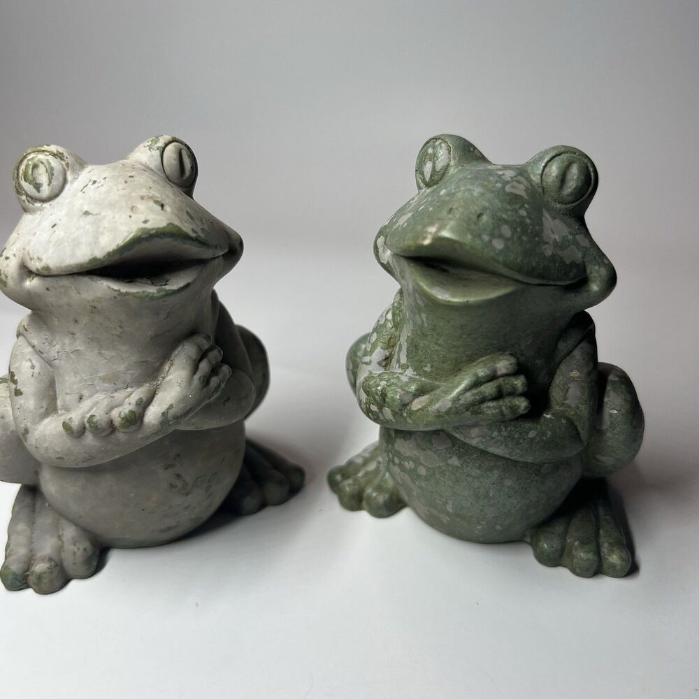 Vintage Solid Stone Frog Bookends Heavy Cement Garden Statues Shabby Chic Pair